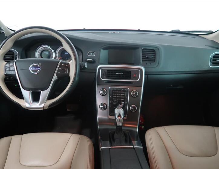 Volvo V60 9