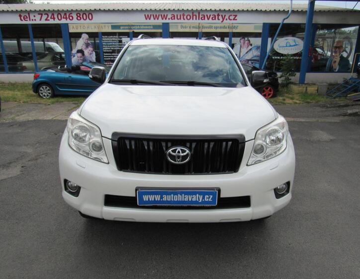Toyota Land Cruiser 2