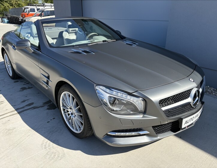 Mercedes-Benz SL 10