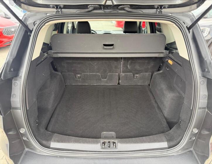 Ford Kuga 12
