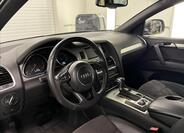 Audi Q7 14