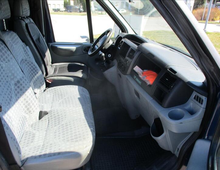 Ford Transit 14