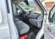 Ford Transit 18