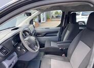 Peugeot Traveller 17