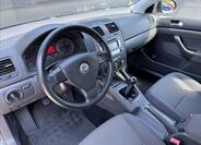 Volkswagen Golf 9