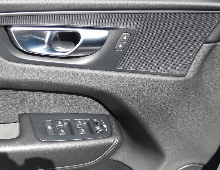 Volvo XC60 9
