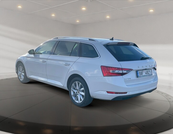 Škoda Superb 4