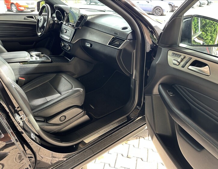 Mercedes-Benz GLE 5