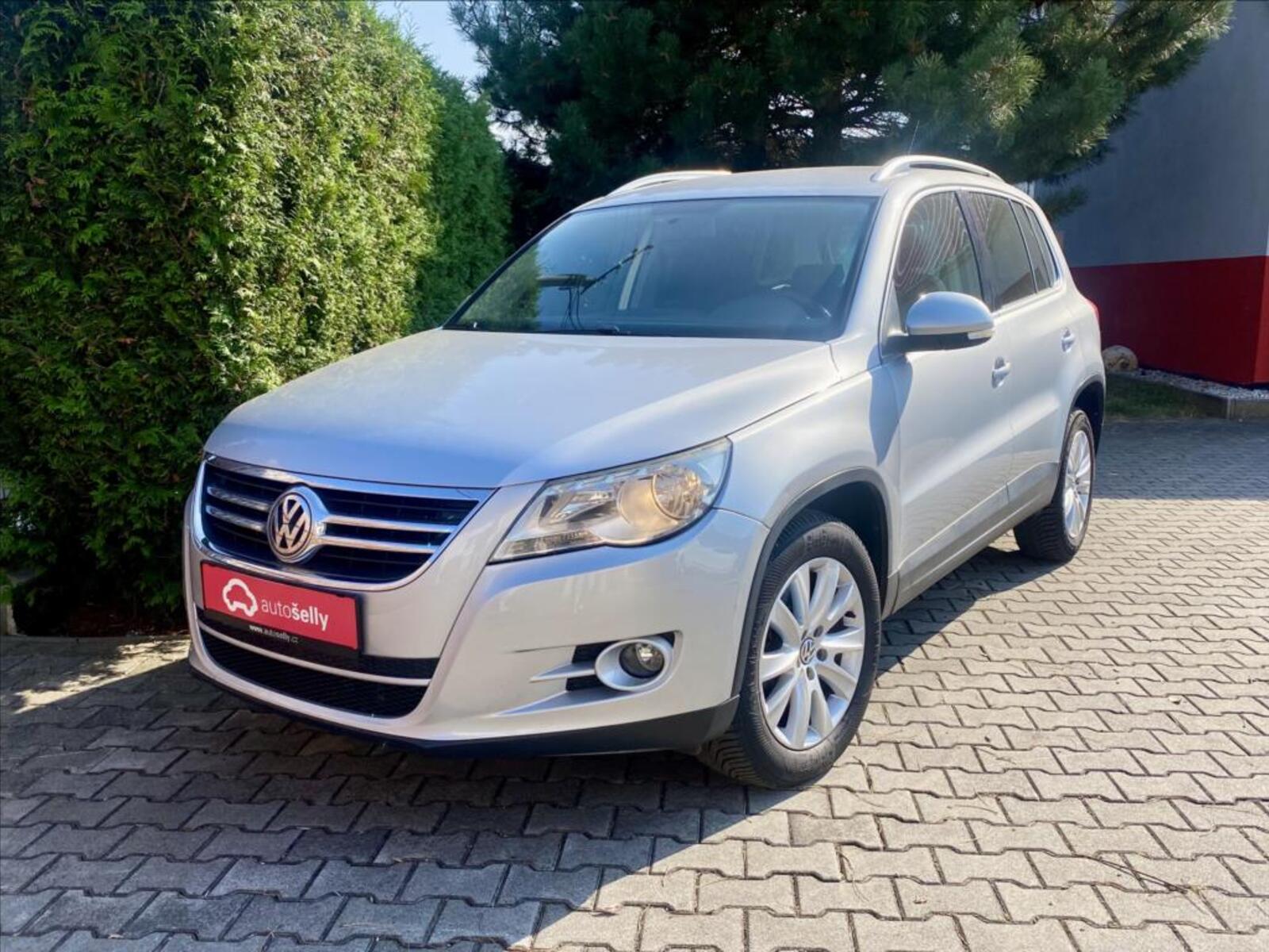 Volkswagen Tiguan 1