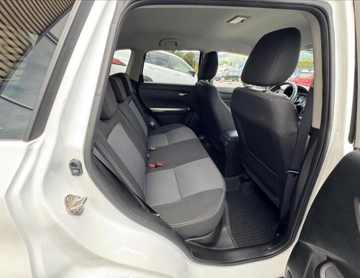 Suzuki Vitara 14