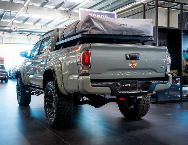 Toyota Tacoma 3