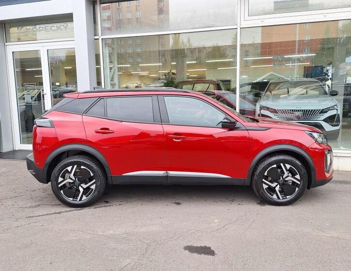 Peugeot 2008 8