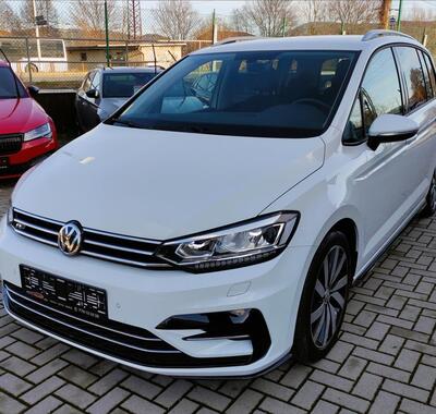 Volkswagen Touran 1