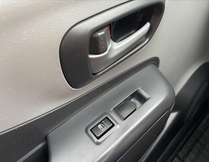Suzuki Alto 20