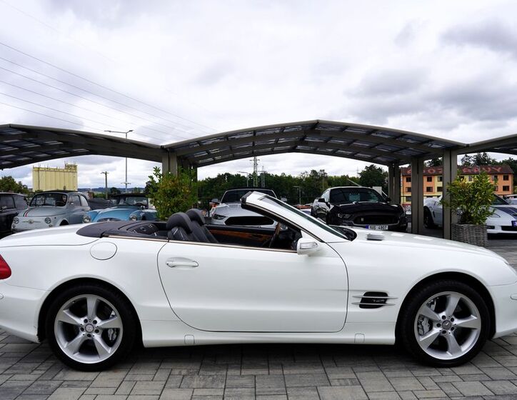 Mercedes-Benz SL 16