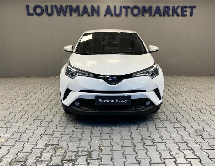 Toyota C-HR 4