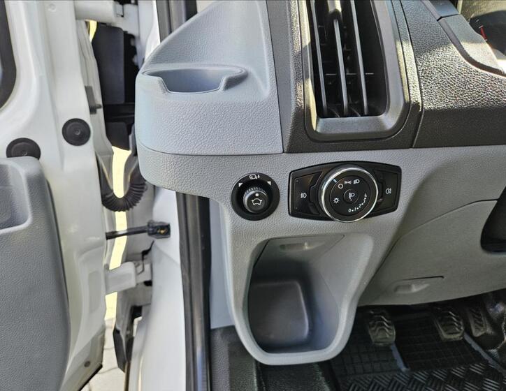 Ford Transit 10