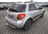 Suzuki SX4 10