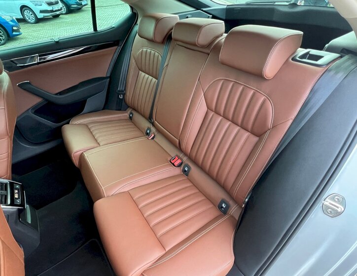Škoda Superb 21