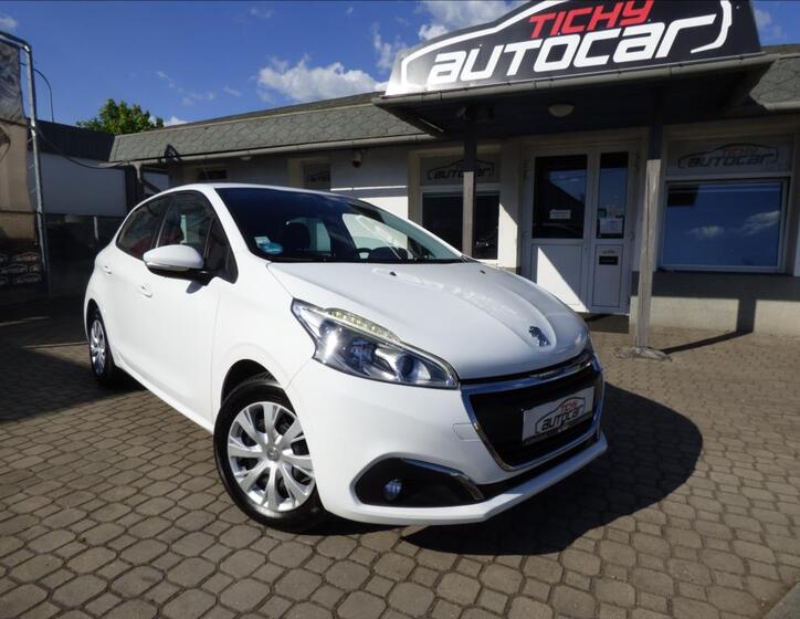 Peugeot 208 1