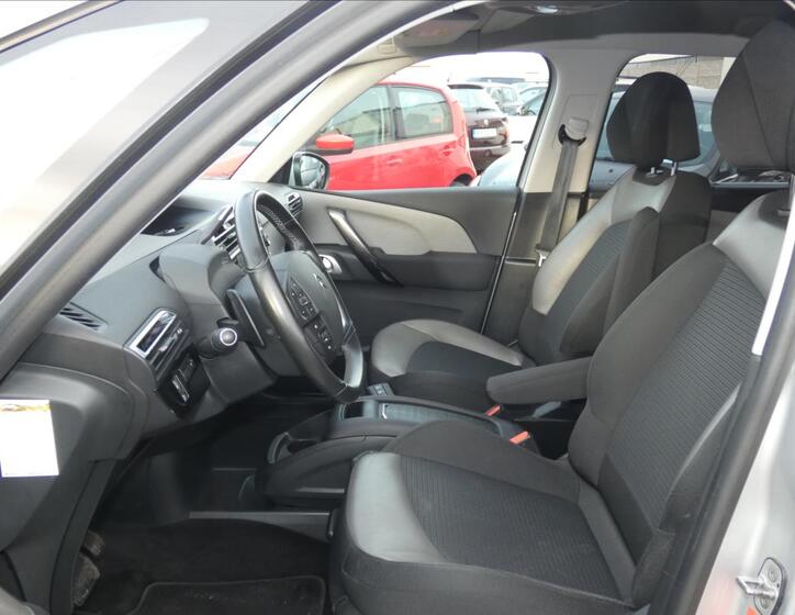 Citroën C4 Picasso 8