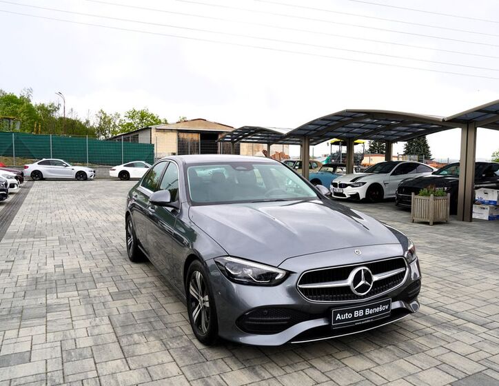 Mercedes-Benz Třídy C 8