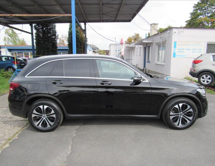Mercedes-Benz GLC 8