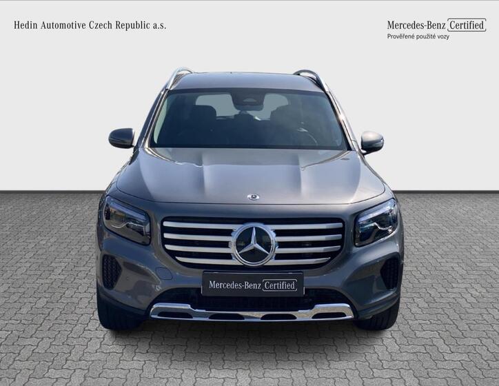 Mercedes-Benz GLB 8