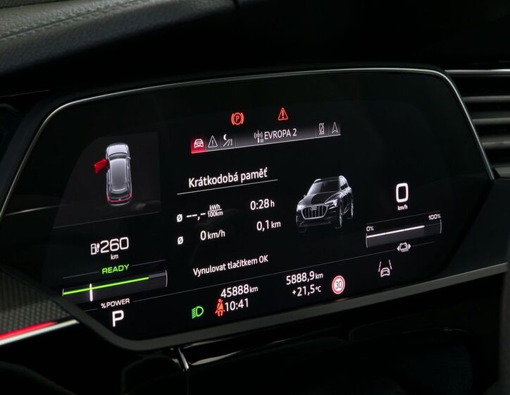 Audi e-tron 33