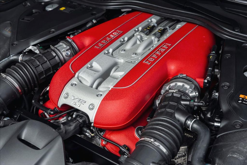 Ferrari 812