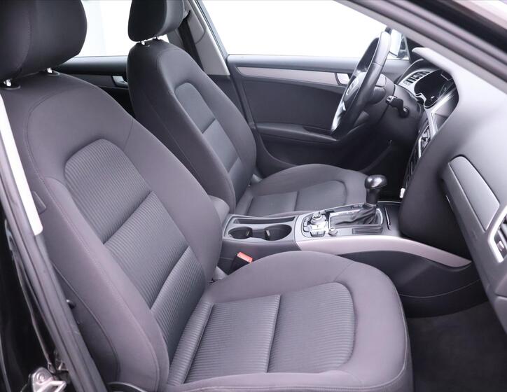 Audi A4 15