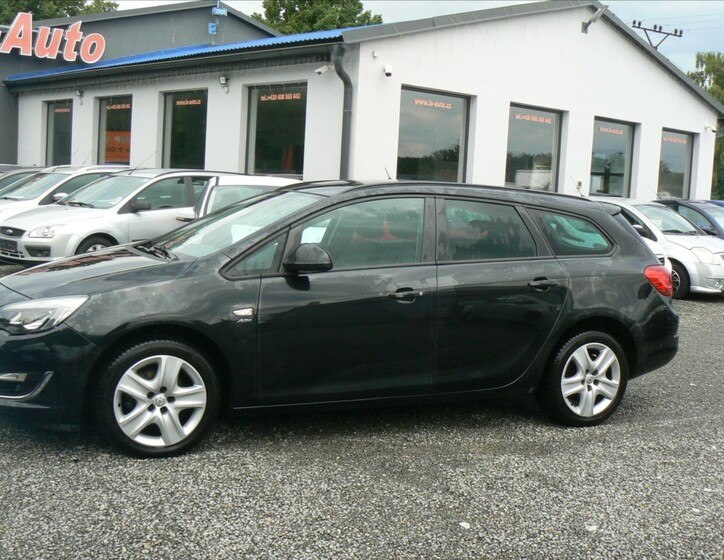 Opel Astra 1