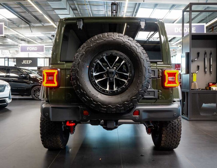 Jeep Wrangler 5