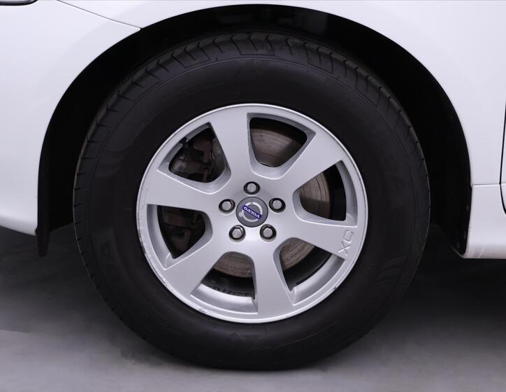 Volvo XC60 25