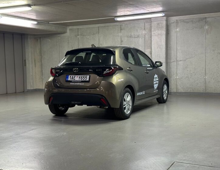 Toyota Yaris 5