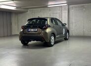 Toyota Yaris 5