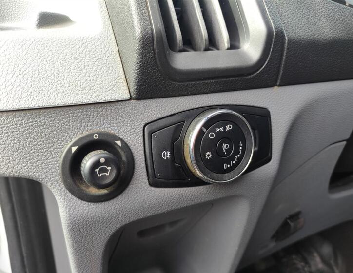 Ford Transit 16