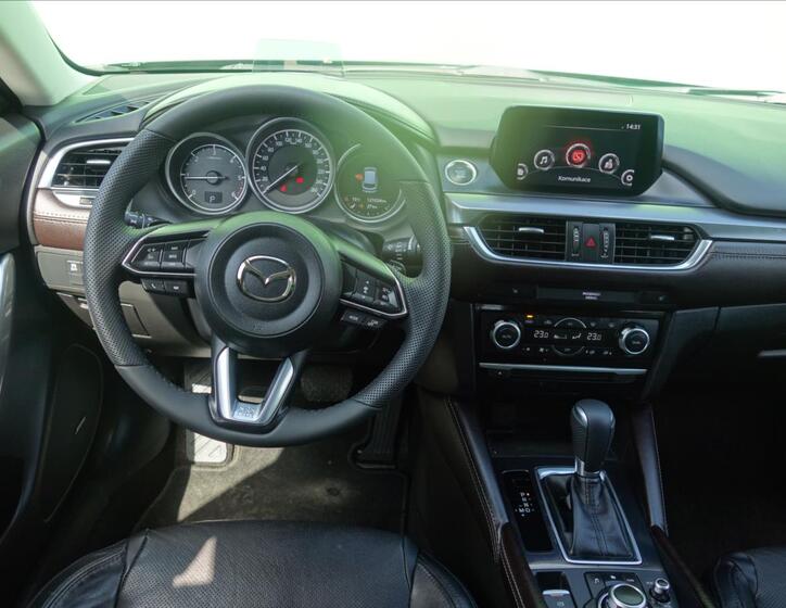Mazda 6 17