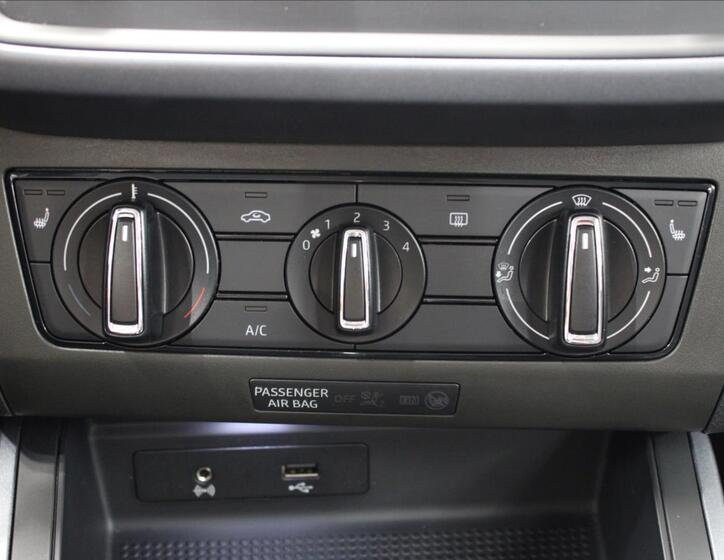 Seat Arona 24