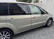 Ford Galaxy 17
