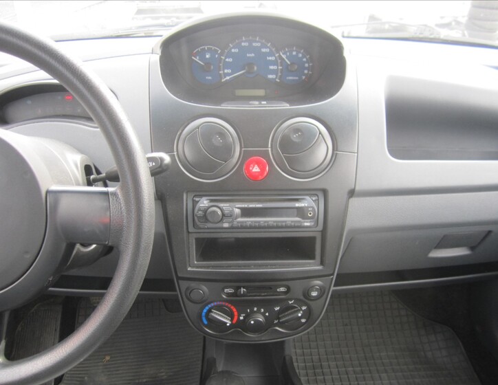 Chevrolet Spark 9