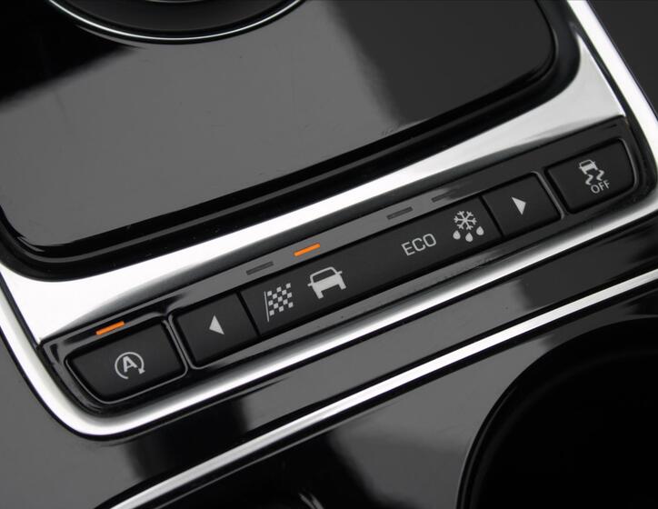 Jaguar XE 20