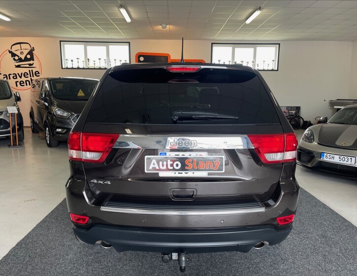 Jeep Grand Cherokee 9