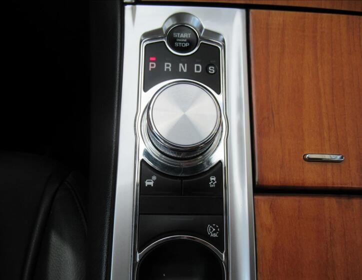 Jaguar XF 19