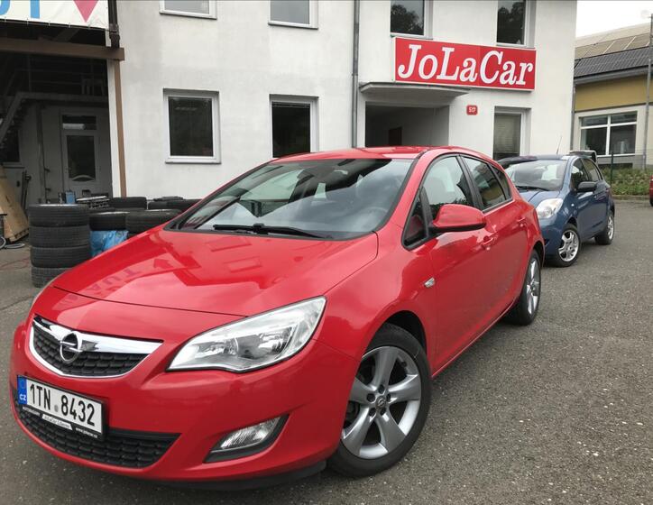 Opel Astra 1