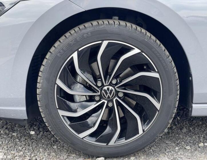 Volkswagen Golf 14