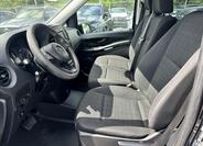 Mercedes-Benz Vito 9