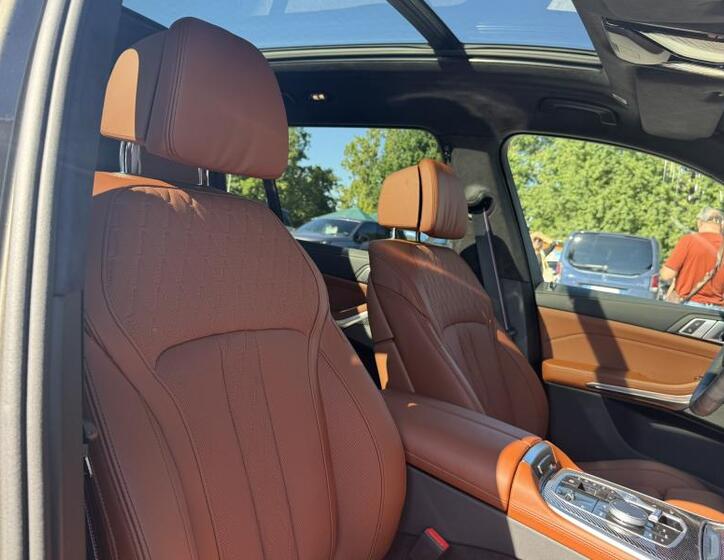 BMW X7 20