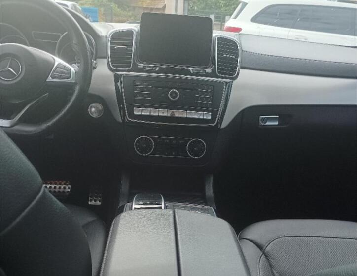 Mercedes-Benz GLE 11