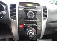 KIA Venga 13